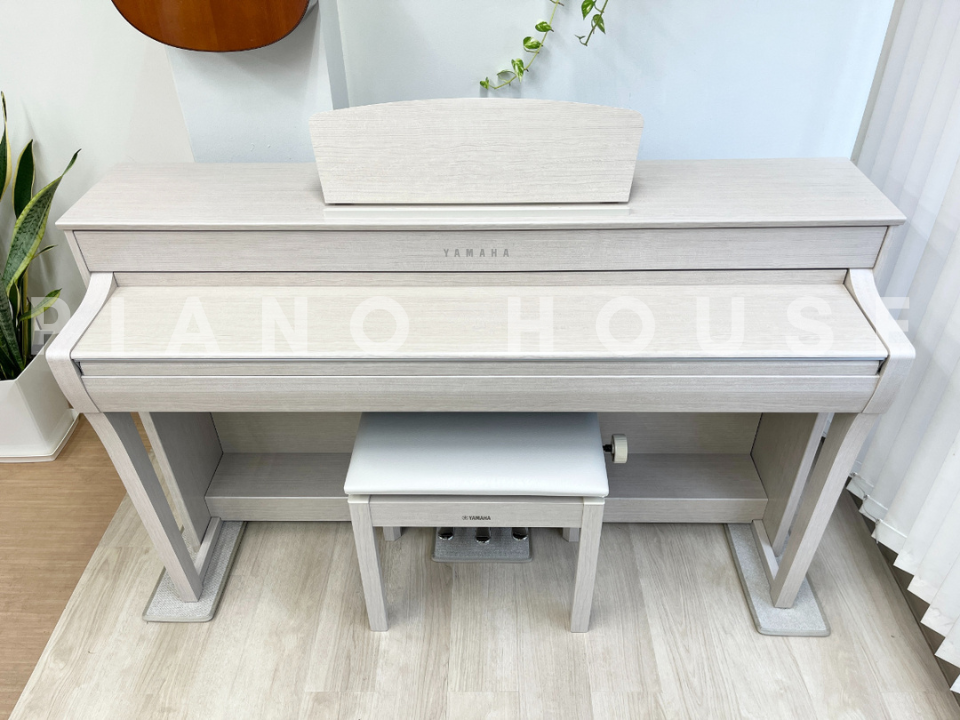 YAMAHA CLP-735 WA (USED) - Ảnh thực tế 3